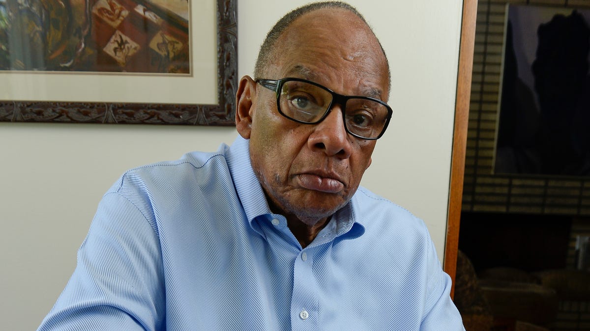 Former Iowa basketball coach George Raveling dies at 88