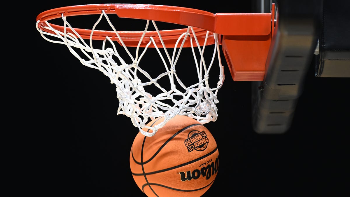 EA Sports rescinds college basketball video game bid