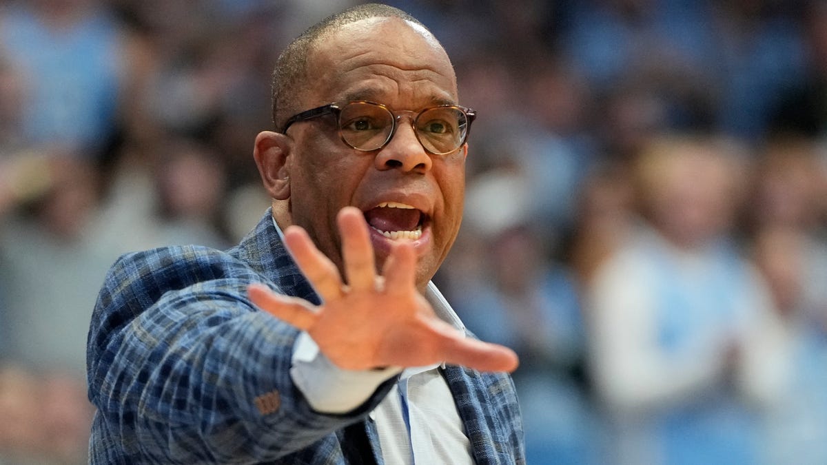 UNC basketball roster gives Hubert Davis, Tar Heels chance for change