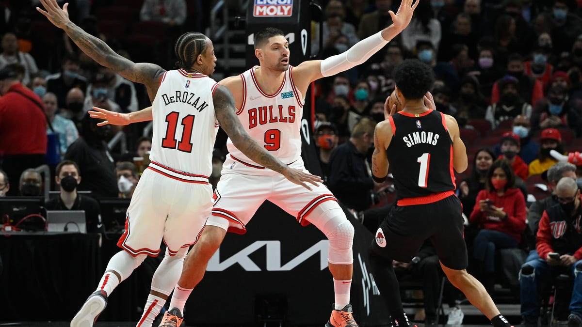 Should the Celtics trade Anfernee Simons for Bulls big Nikola Jukevic?