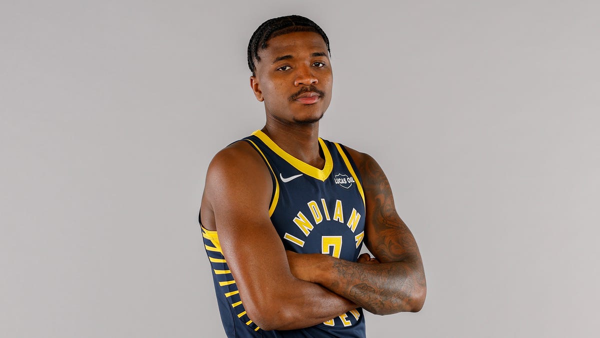 Kam Jones hit the practice gym with Obi Toppin, others