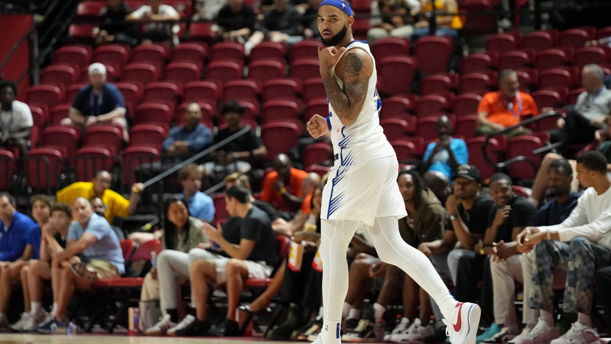 Johni Broome should continue building 3-point shot