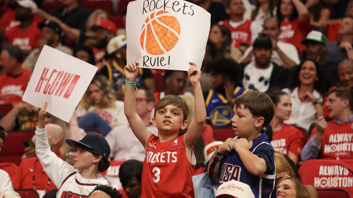 Kevin Durant effect? Rockets’ season-ticket base grows by 25 percent
