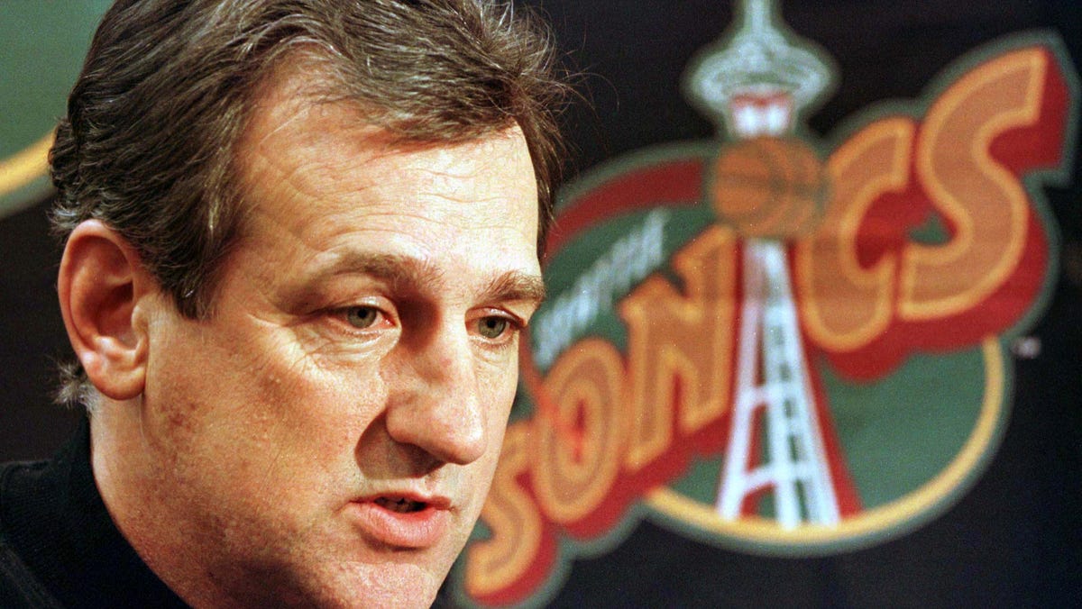 Thunder jersey history No. 44