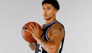 Nique Clifford, others attended Sac State football game