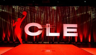 City celebrates women's pro basketball