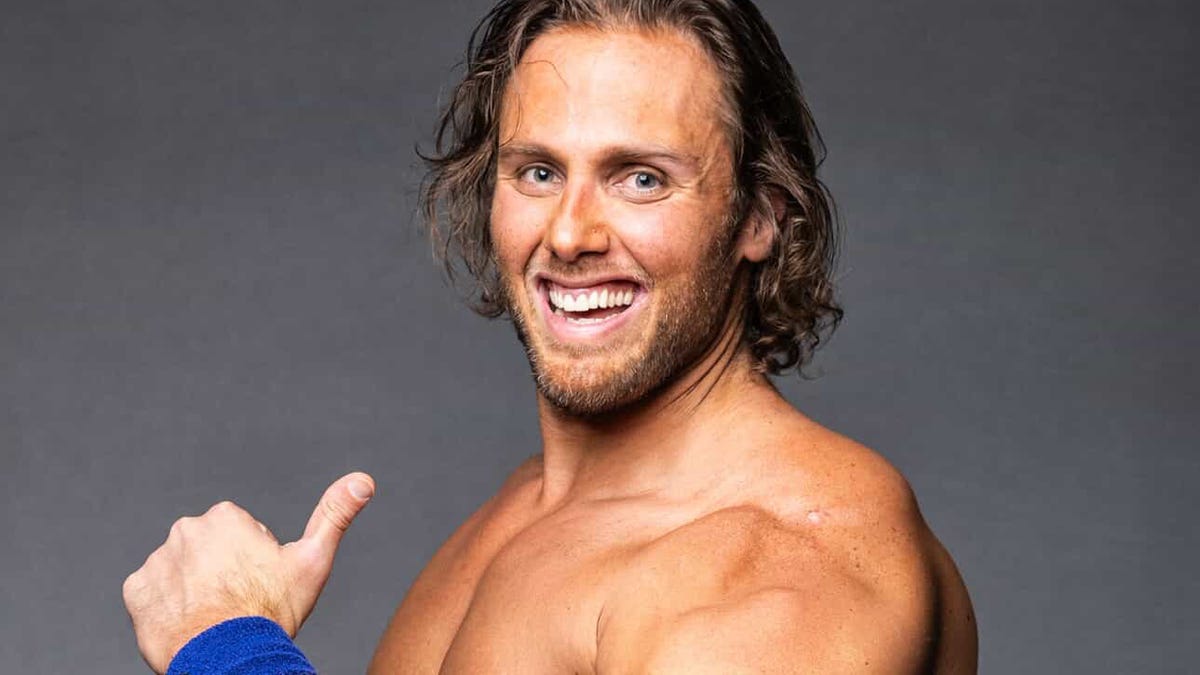 How Ben Crenca went from Vermont college basketball player to pro wrestler