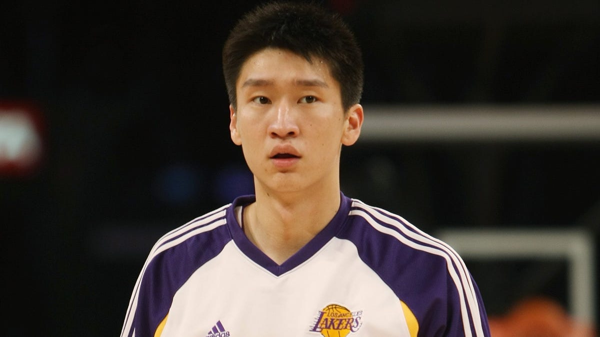 Lakers jersey history No. 9 — Sun Yue