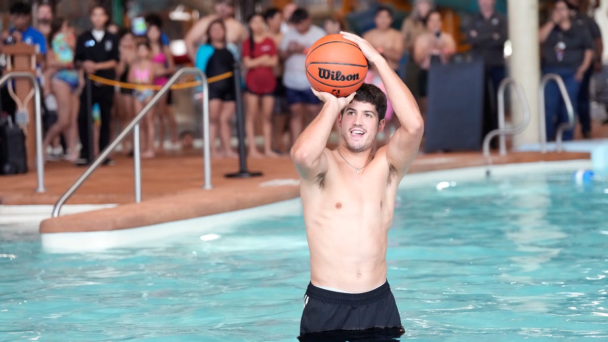 Reed Sheppard, Josh Okogie team up to support Houston youth