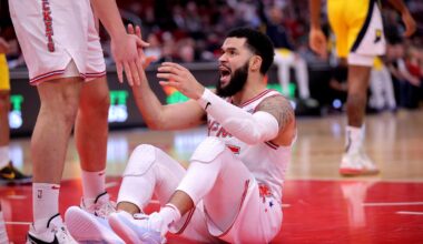 Fred VanVleet undergoes ACL surgery, not ruled out for season