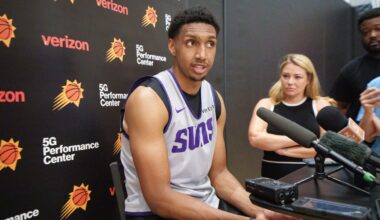Suns' 1st-year coach establishes style of play in training camp