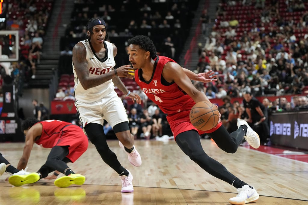 Kobe Bufkin (right) playing for the Atlanta Hawks in the Summer League in Las Vegas in July. Photo: TNS