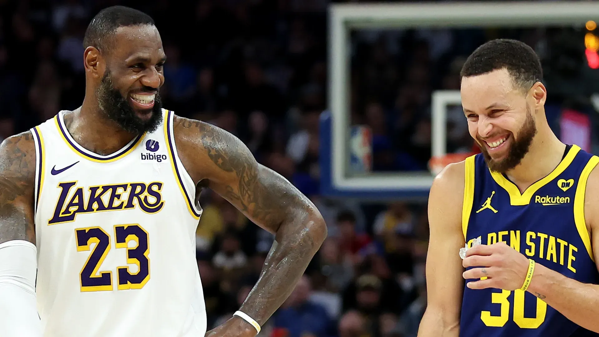 lebron james and stephen curry laughing