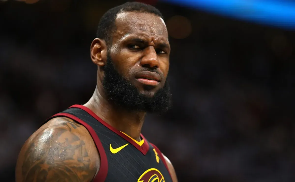 Former LeBron James teammate gets candid about why the Cavaliers’ superteam isn’t working