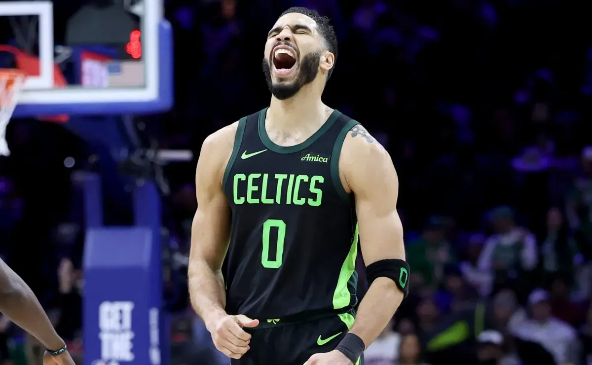 Celtics’ Jayson Tatum gives a hopeful injury update, pointing toward his return
