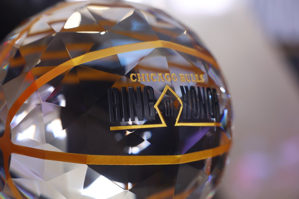 Chicago Bulls announce 6 new members of Ring of Honor