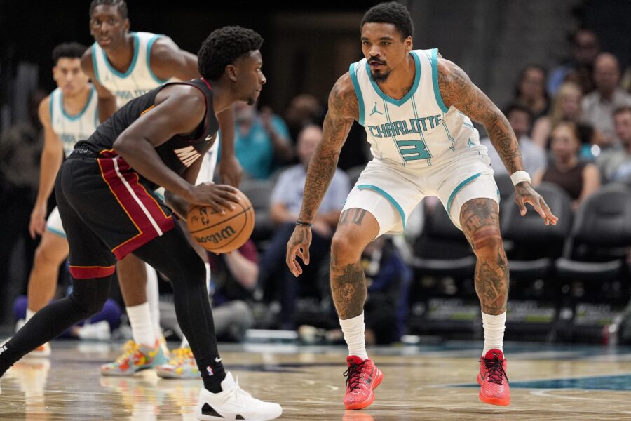 Hornets Waive DaQuan Jeffries | Hoops Rumors