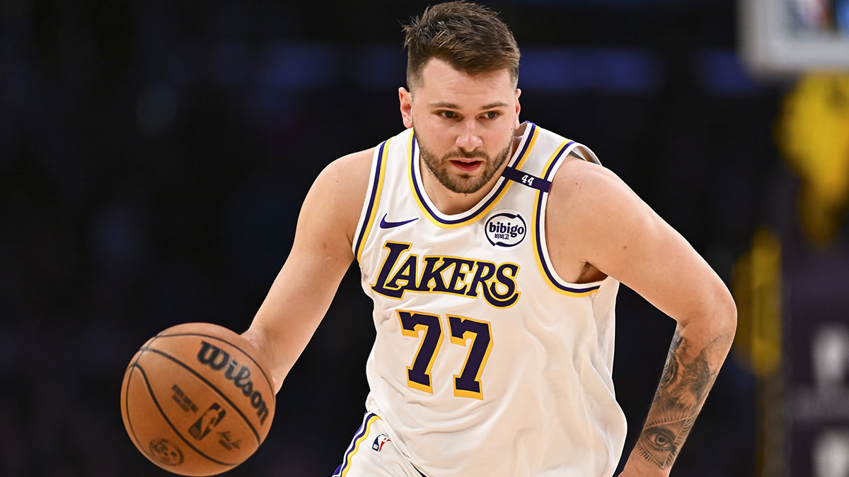 Los Angeles Lakers guard Luka Doncic (77) drives the ball against the Chicago Bulls during the first half at Crypto.com Arena.