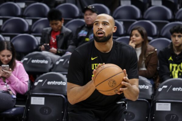 Former Lakers Star Officially Signs with EuroLeague Team