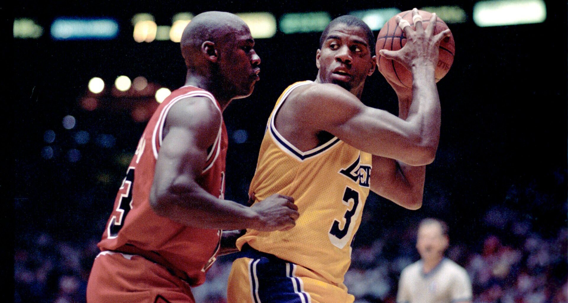 Who 'would win' between Kareem Abdul-Jabbar and Magic Johnson vs Michael Jordan and Scottie Pippen