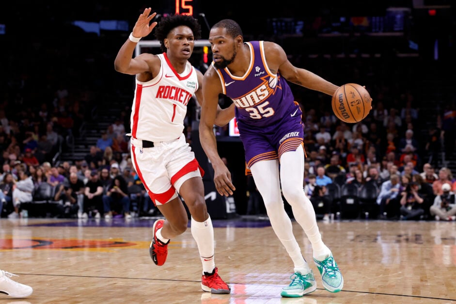 Houston Rockets wing Amen Thompson guarding his now-teammate Kevin Durant, when he was playing for the Phoenix Suns.