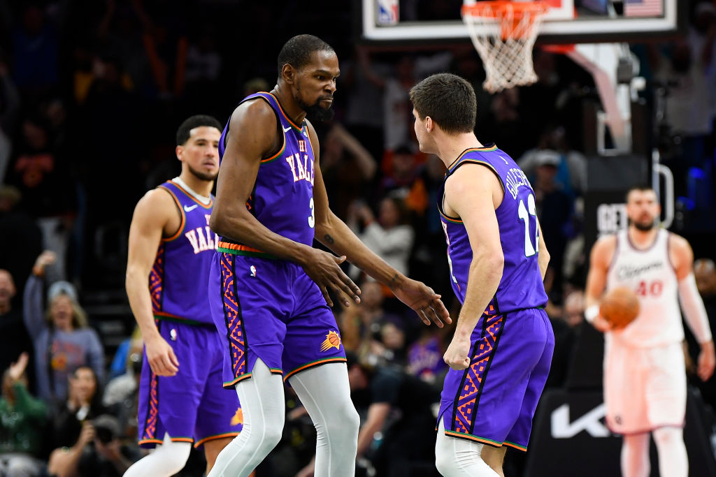 Suns get win of season vs. Clippers, 'magical question' looms