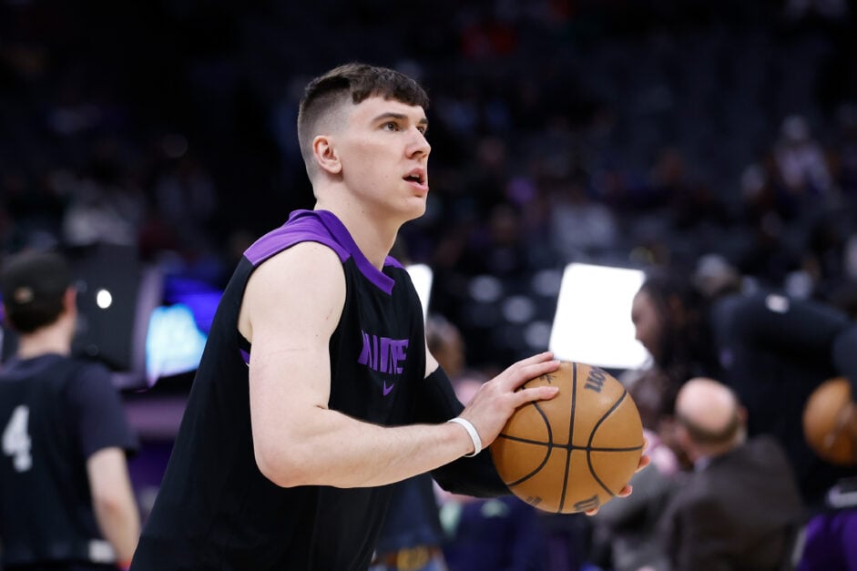 Jake LaRavia #33 of the Sacramento Kings warms up before the game against the Memphis Grizzlies.