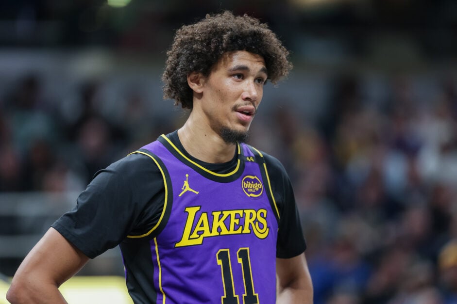Jaxson Hayes in purple LA Lakers uniform