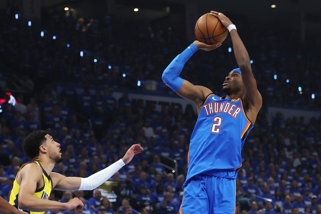 Shai Gilgeous-Alexander lives up to MVP status in Thunder's Game 2 win