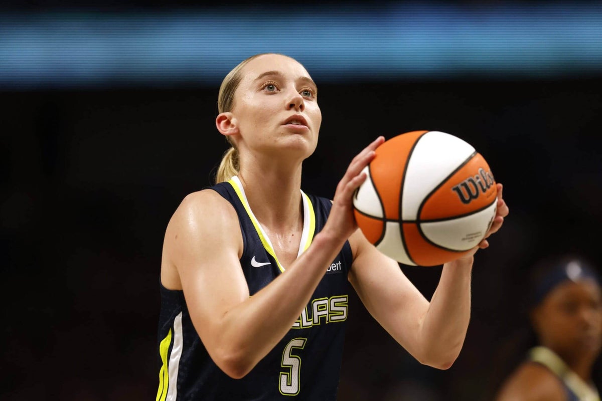 Better rookie season: Paige Bueckers or Caitlin Clark?