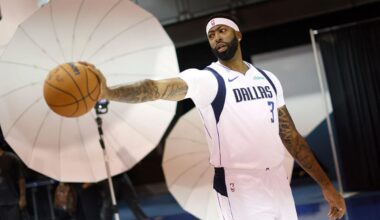 Anthony Davis will need goggles for rest of career after surgery on right eye