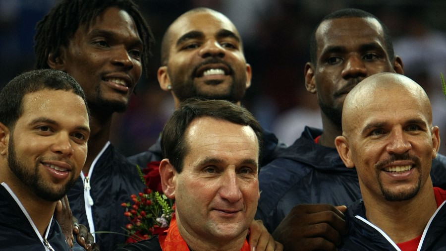 Deron Williams #7, Chris Bosh #12, Carlos Boozer #4, Le Bron James #6 and Jason Kidd #5 of the Unit...