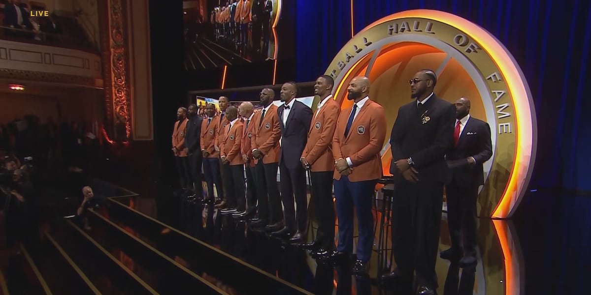 Juneau basketball legend Carlos Boozer inducted into Naismith Memorial Basketball Hall of Fame