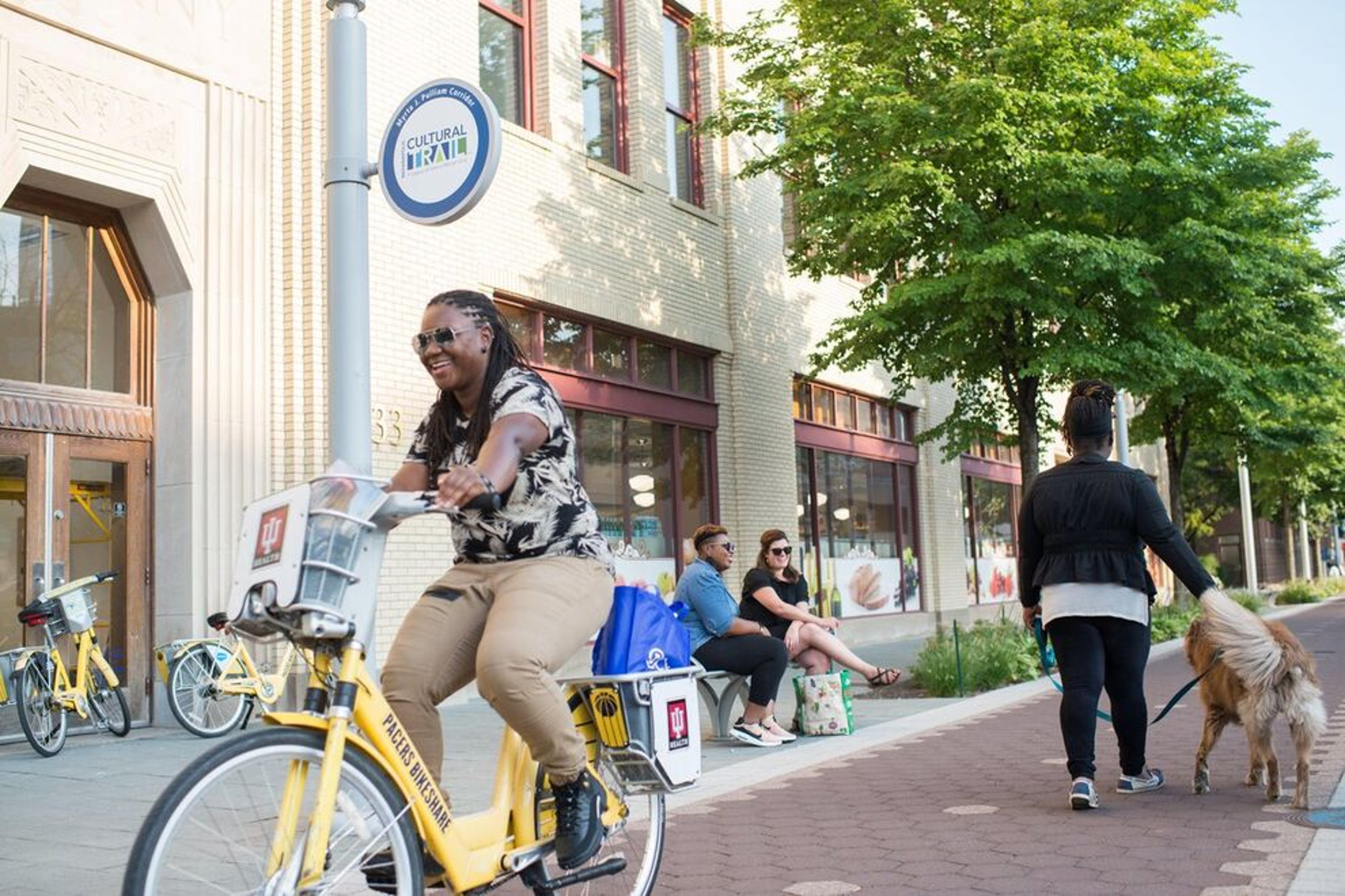 Indiana Pacers Bikeshare has stations positioned along the Indianapolis Cultural Trail, making it easy to do as much as possible in Indianapolis