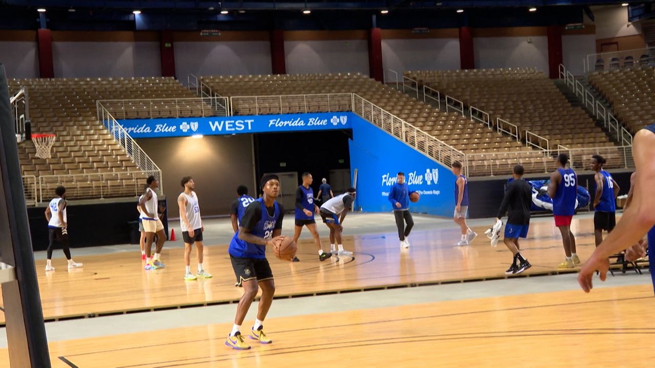 Jordan Ivy-Curry taking a jump shot during Osceola Magic's open tryout.