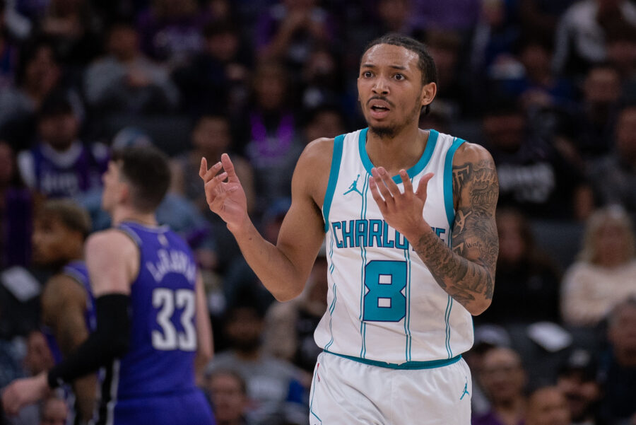 Hornets Waive Nick Smith Jr.