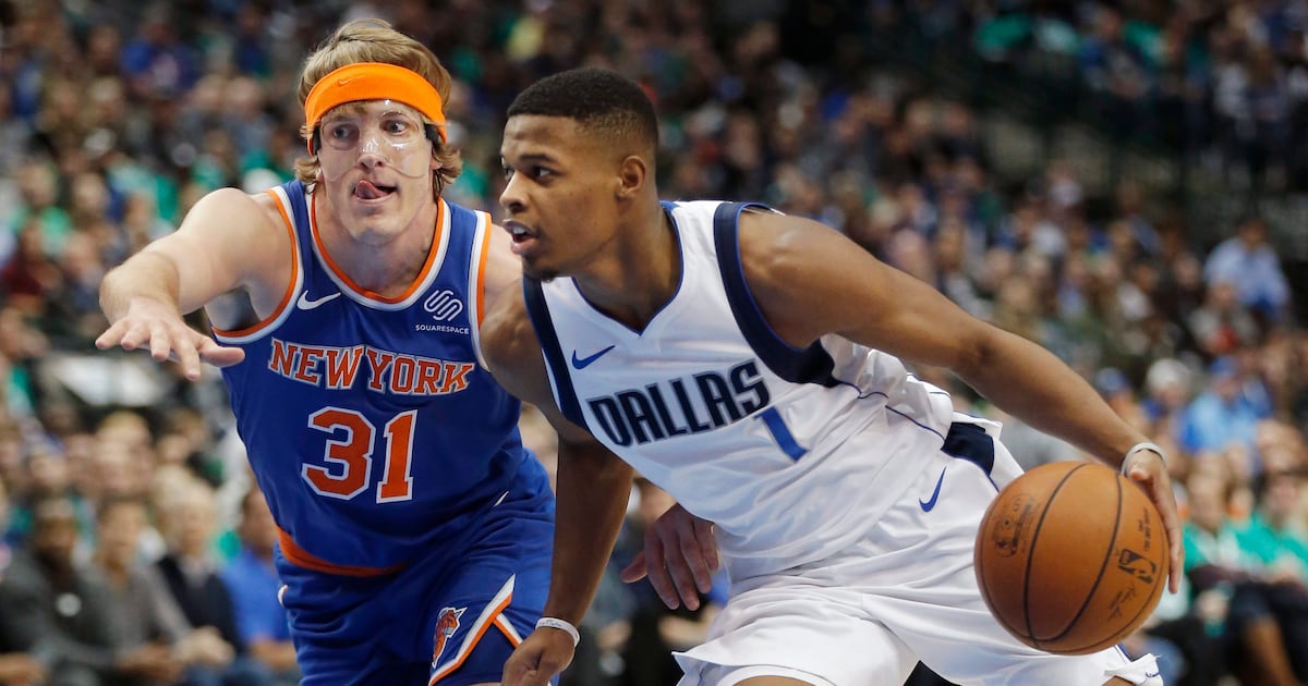 Dennis Smith Jr. agrees to one-year deal to return to Dallas Mavericks