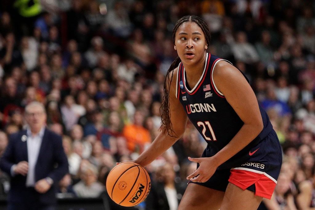 UConn women's basketball adjusts to life after Paige Bueckers