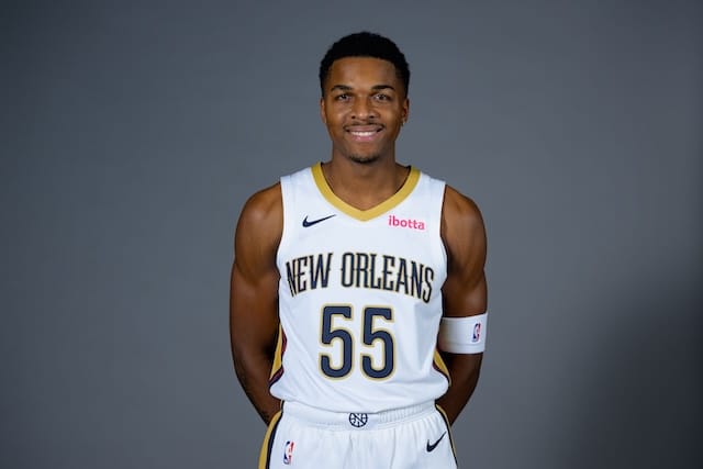 Lakers Sign Tevian Jones & Waive Jarron Cumberland