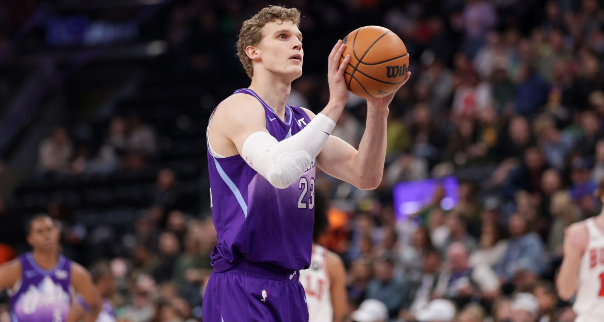NBA Analyst Predicts Surprising Trade For Lauri Markkanen