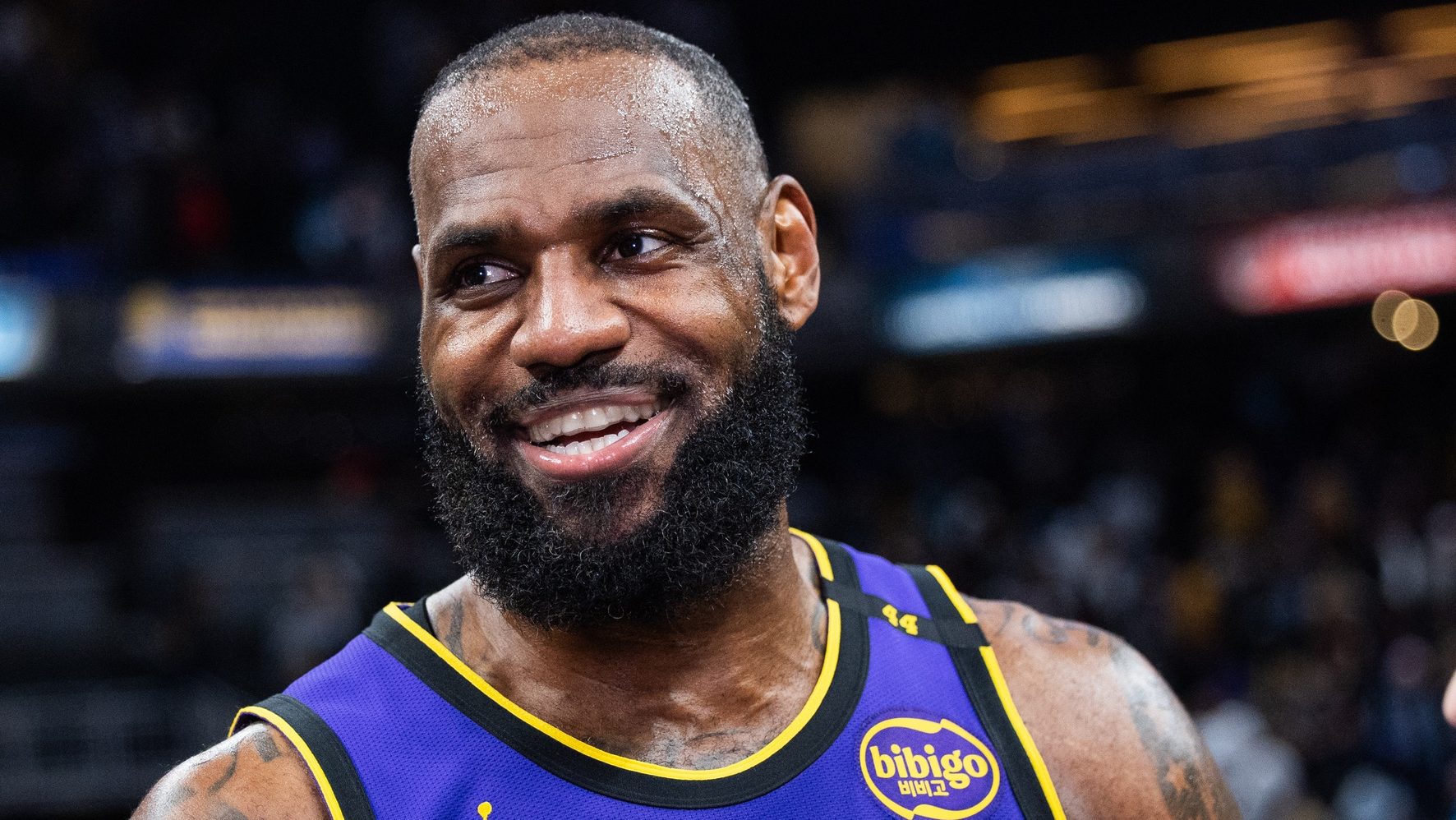 LeBron James publishes op-ed in state-run Chinese newspaper