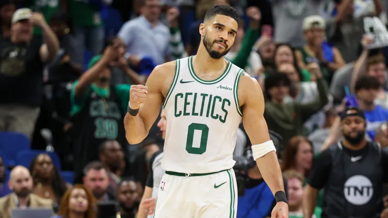 Celtics teammate gives positive update on Jayson Tatum’s injury image