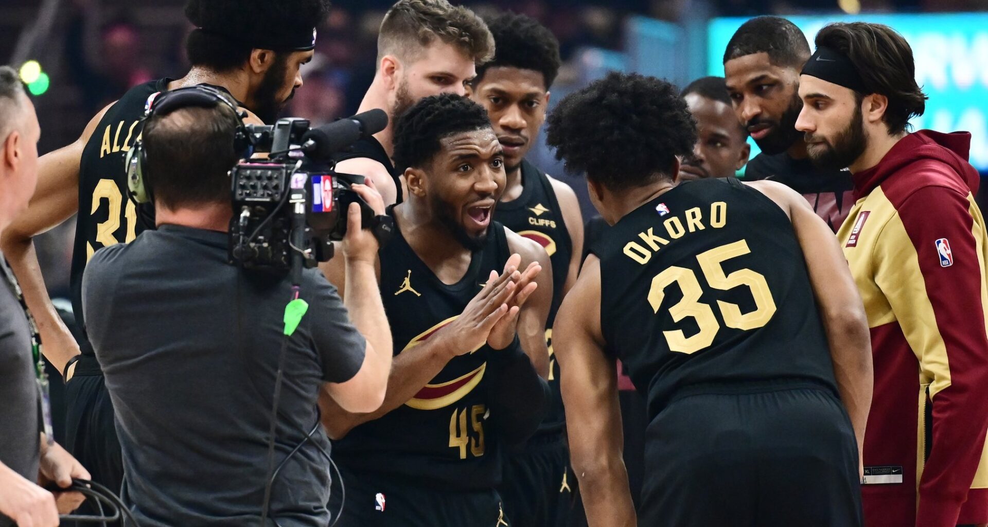 May 13, 2025; Cleveland, Ohio, USA; Cleveland Cavaliers guard Donovan Mitchell (45) talks to the during the first half of game five against the Indiana Pacers in the second round for the 2025 NBA Playoffs at Rocket Arena. Mandatory Credit: Ken Blaze-Imagn Images