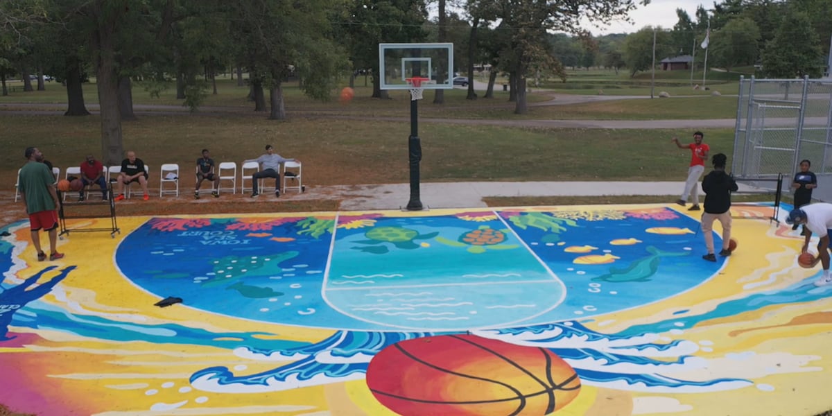 Local artists transform Iowa City basketball court