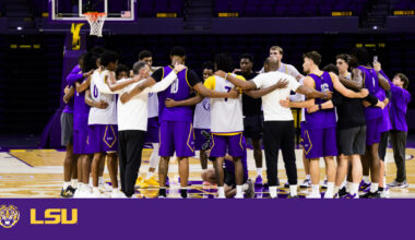 LSU Men’s Basketball Has First of 30 Practices Before Opening Game – LSU