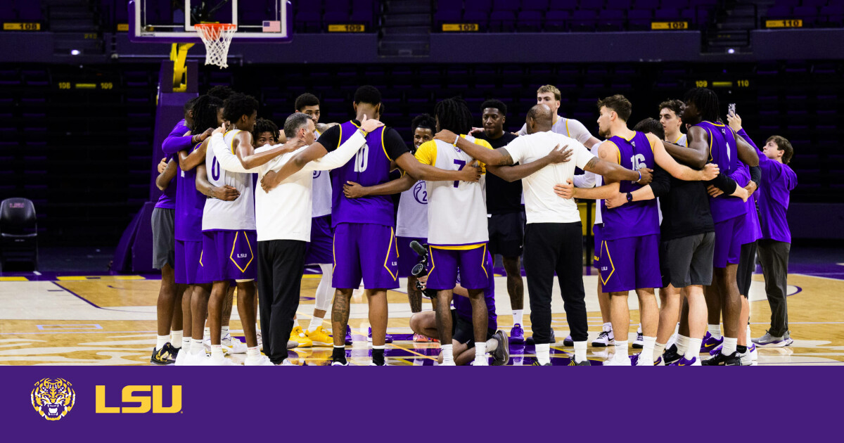 LSU Men’s Basketball Has First of 30 Practices Before Opening Game – LSU