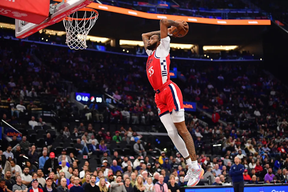 Los Angeles Clippers forward Derrick Jones Jr. (55)© Gary A. Vasquez-Imagn Images
