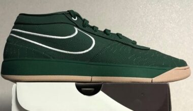 Devin Booker's Book 1 Flagstaff...