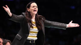 WNBA coaching tracker: Liberty fire Sandy Brondello; Sky, Wings won't make changes, per report