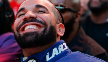 Drake Taunts Rick Ross With Witty Joke About Fake Jewelry